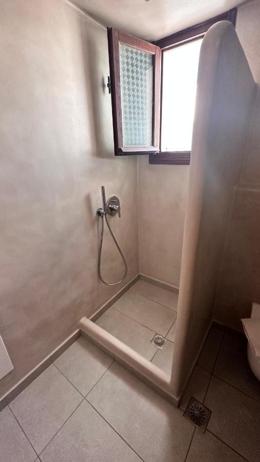 Emorfia Apartment Kamári エクステリア 写真